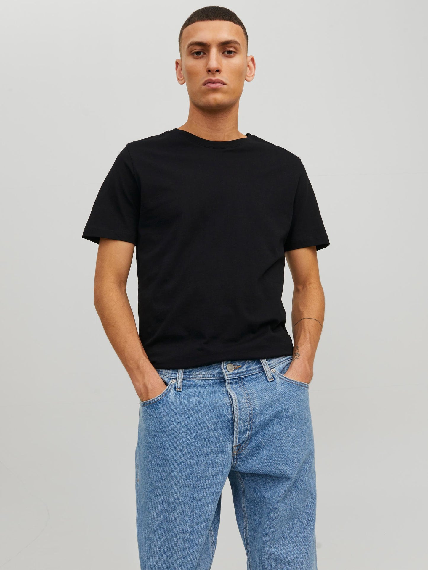 Camiseta de manga corta negra - JJEORGANIC