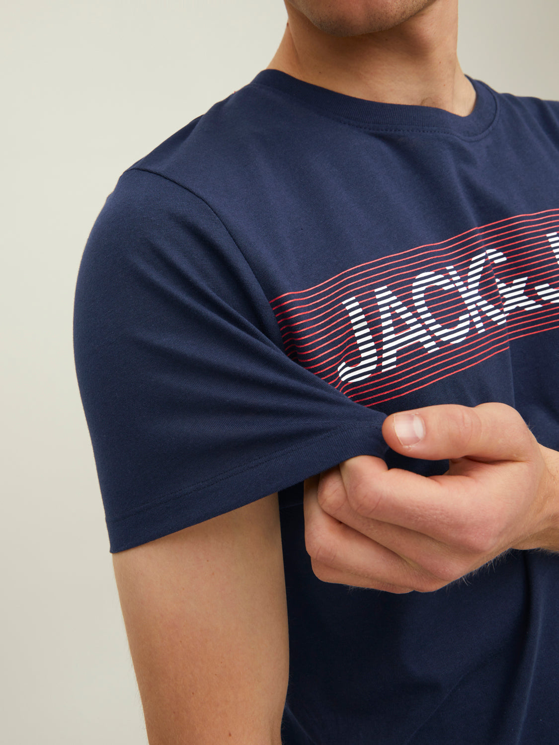 Camiseta de manga corta con logo azul marino - JJECORP